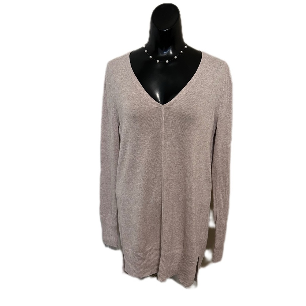 Old Navy V-Neck Long Sleeve Women's Sweater - Taupe